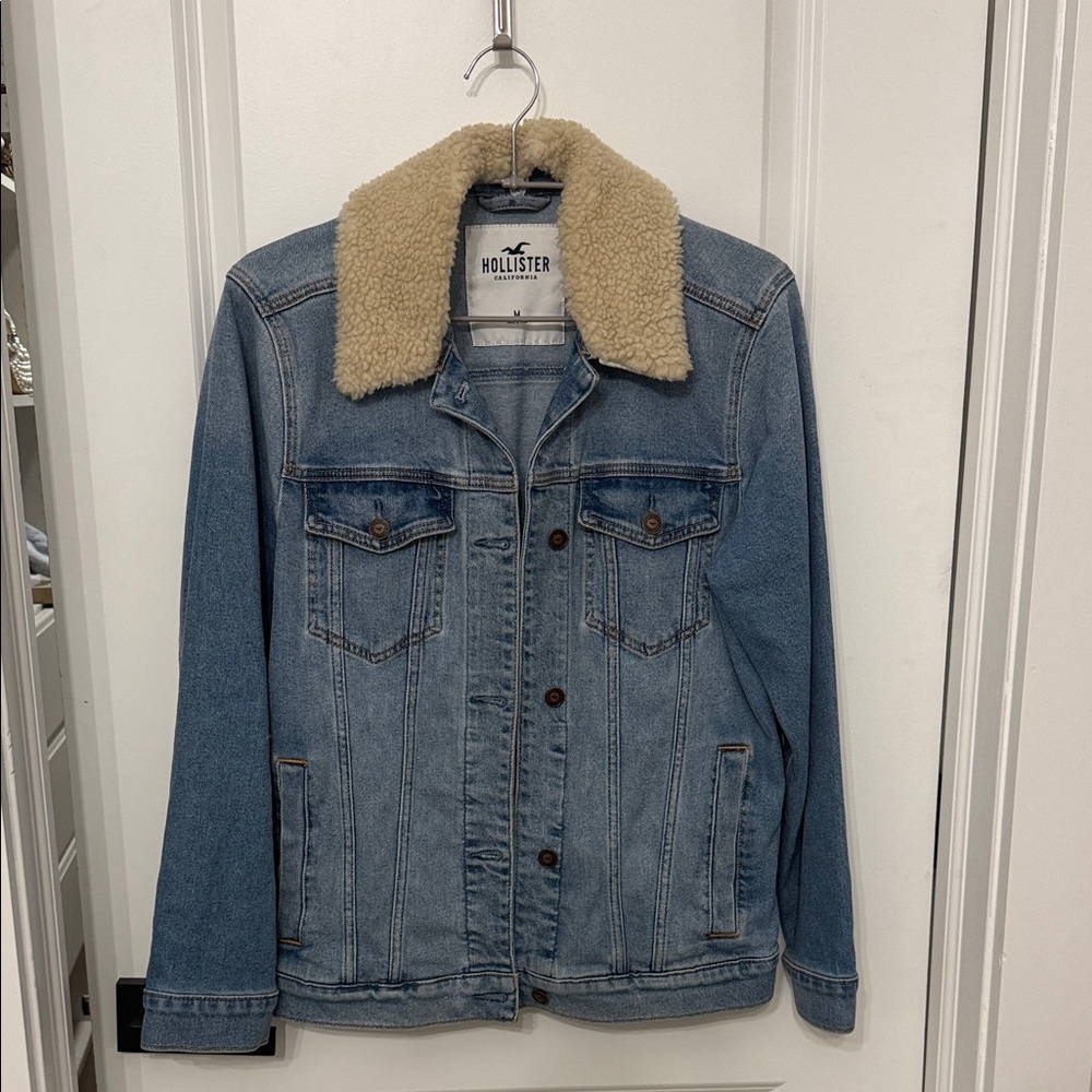 Hollister Light Blue Denim Jacket with Cream Sherpa Collar